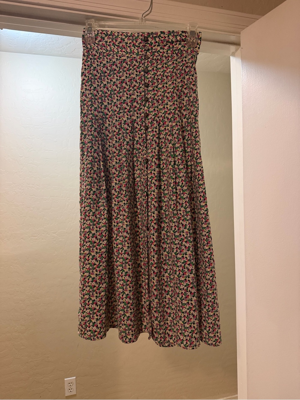 H&M Floral Maxi Skirt in Pink, Green & Cream - Picture 7 of 15